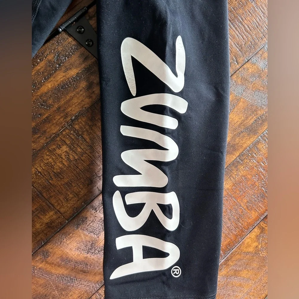 Zumba Fitness Basic Black Capri Length Leggings Size XL - Picture 2 of 4